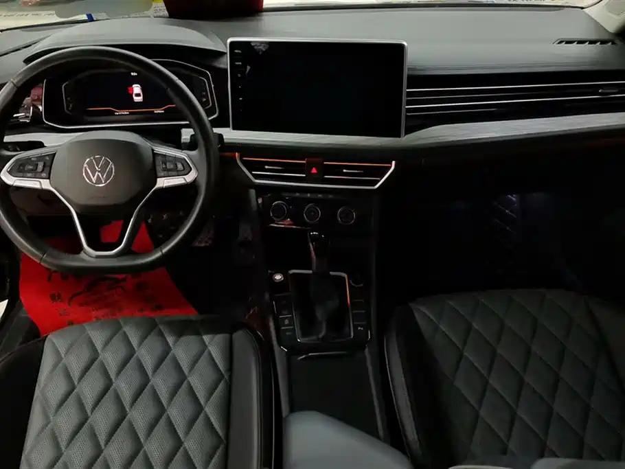 VOLKSWAGEN SAGITAR 2024