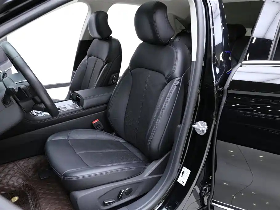 FORD TAURUS 2021