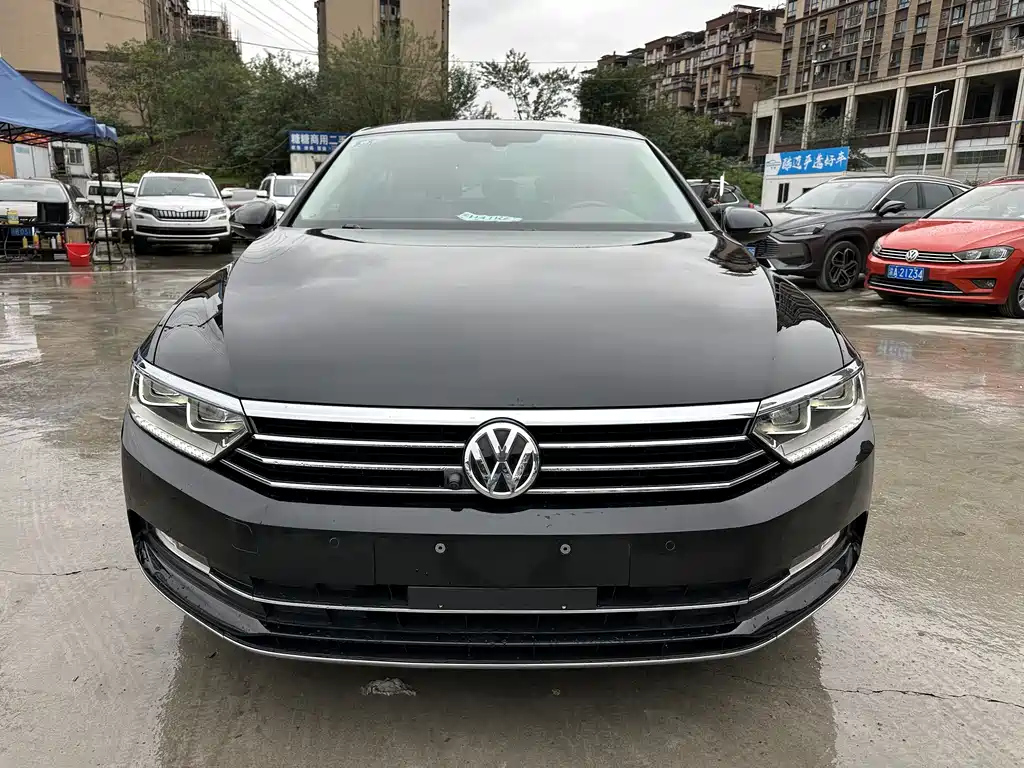 VOLKSWAGEN MAGOTAN 2020