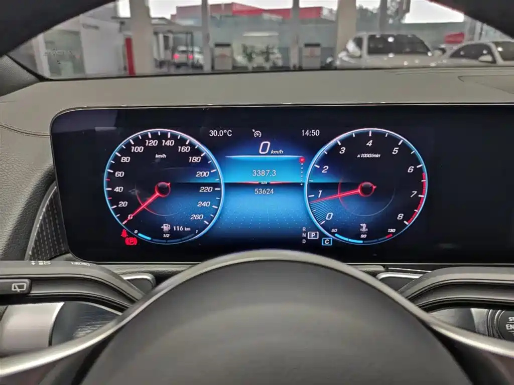 MERCEDES BENZ GLB 2021