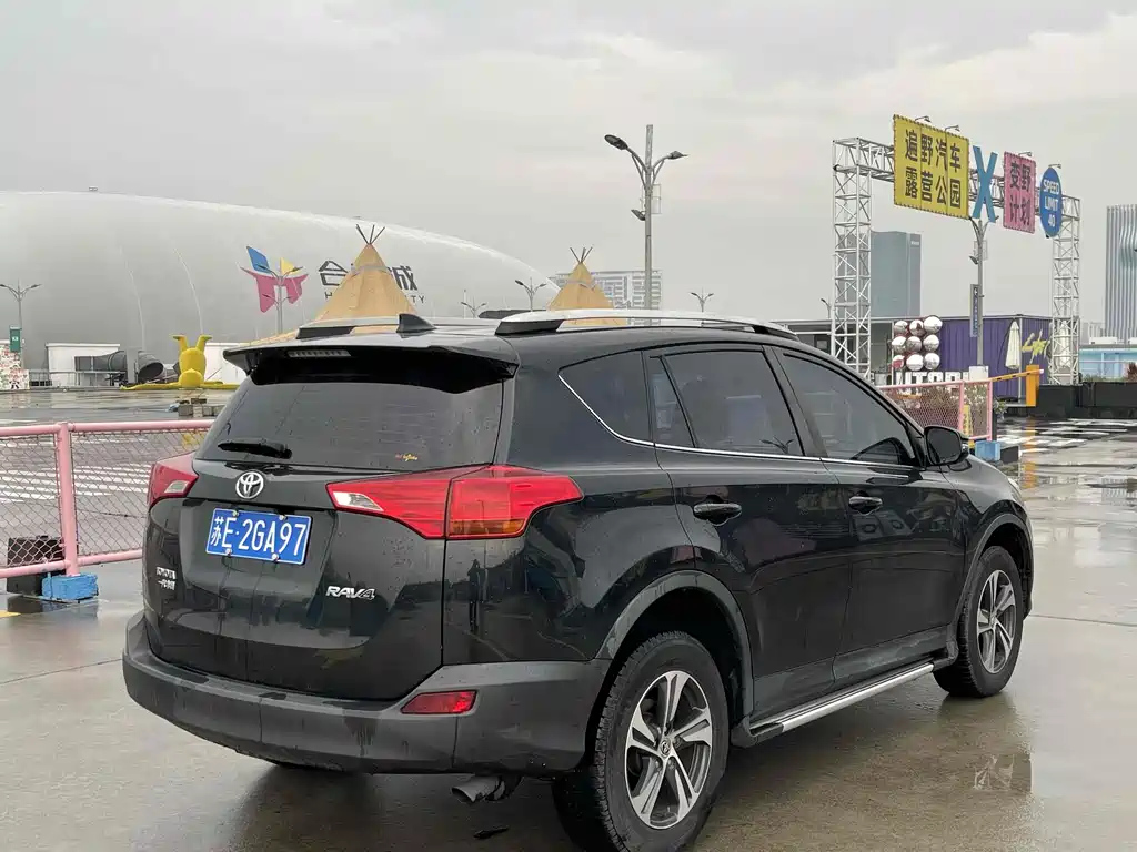 TOYOTA RAV4 RONGFANG 2015