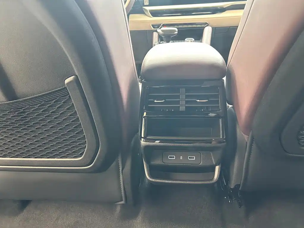 GEELY AUTO MONJARO 2023