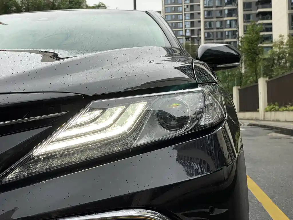 TOYOTA CAMRY 2023