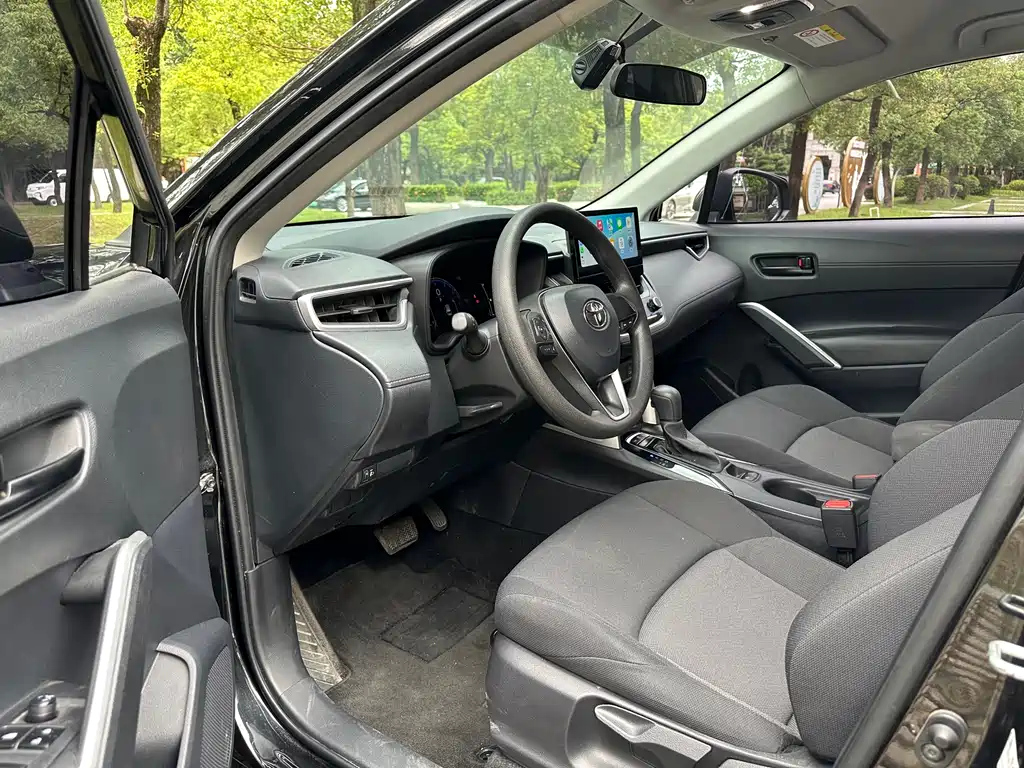 TOYOTA FRONTLANDER 2023