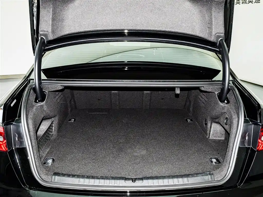 AUDI A6L 2019