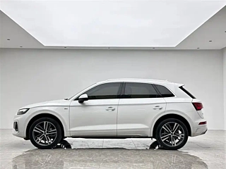 AUDI Q5L  2022