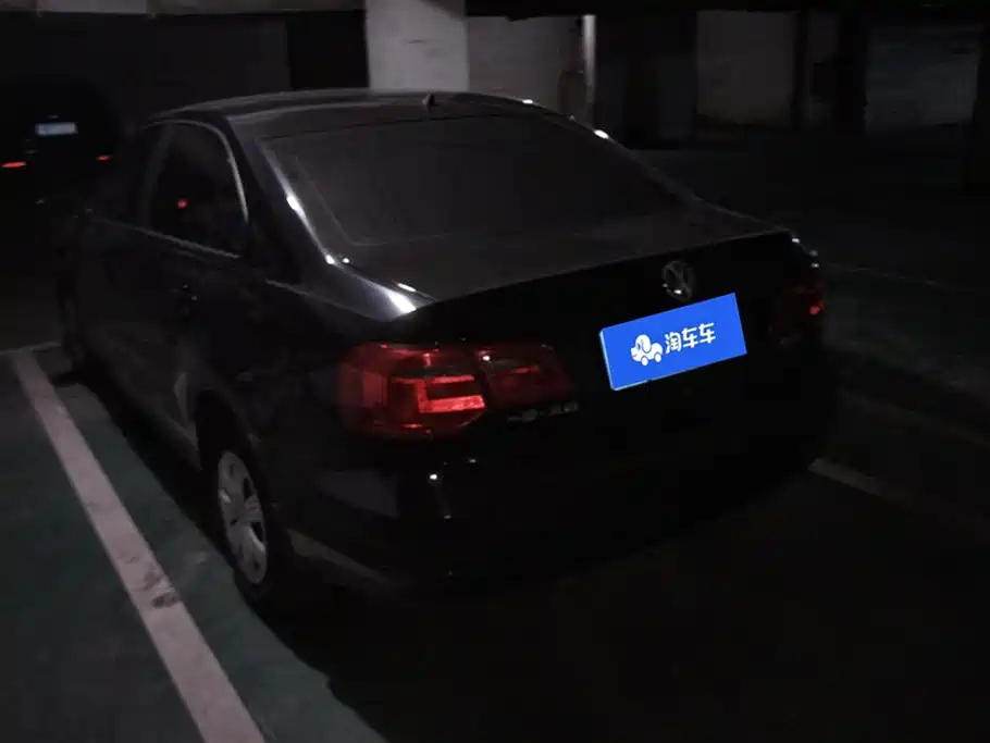 VOLKSWAGEN JETTA 2013
