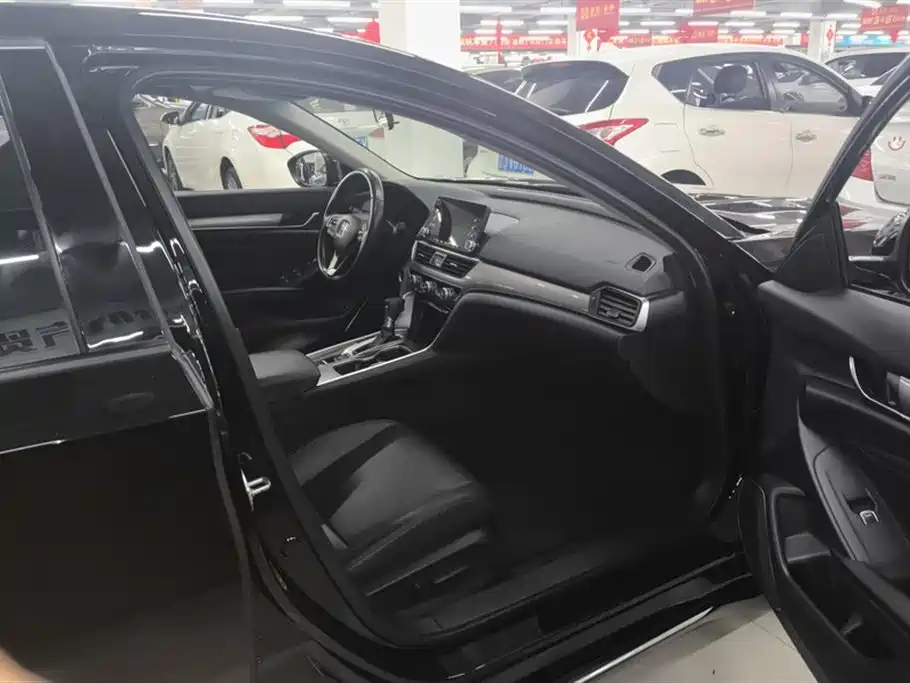 HONDA ACCORD 2018