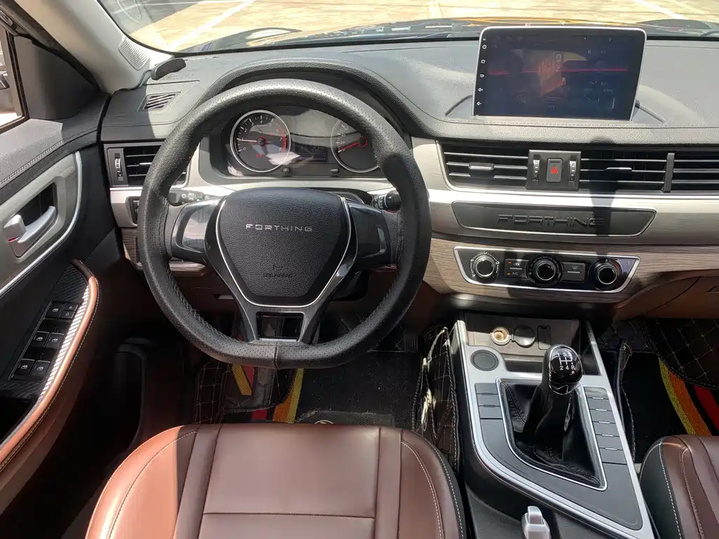 DONGFENG FORTHING T5 2022