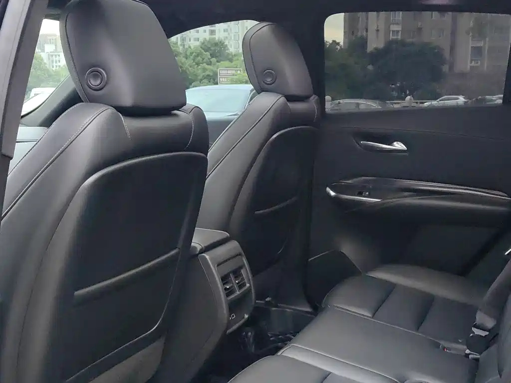 CADILLAC XT4 2021