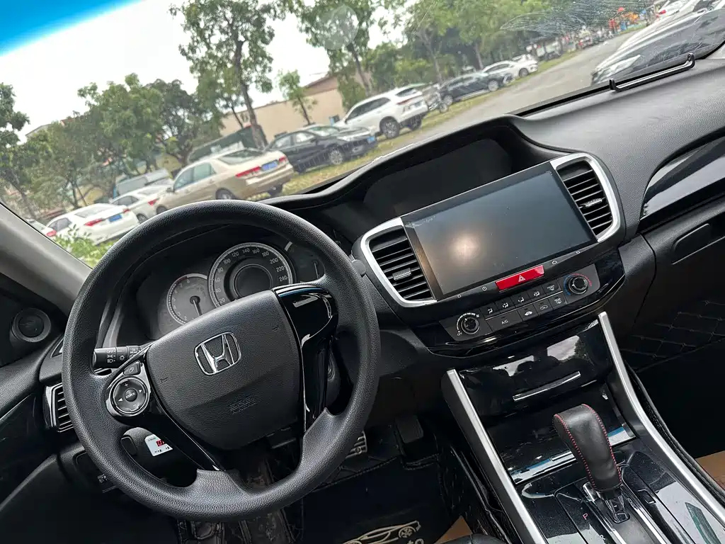 HONDA ACCORD 2017