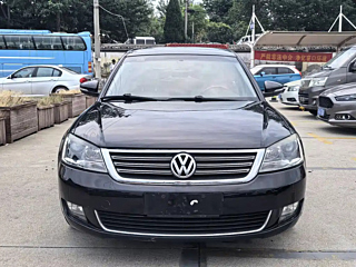 VOLKSWAGEN PASSAT LINGYU 2010