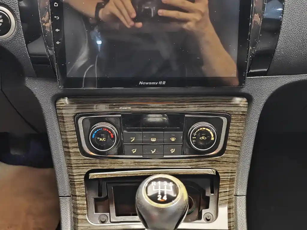 ZOTYE T600 2015