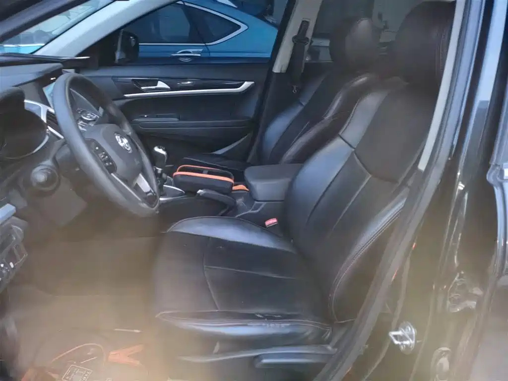 DONGFENG AEOLUS AX7 2016