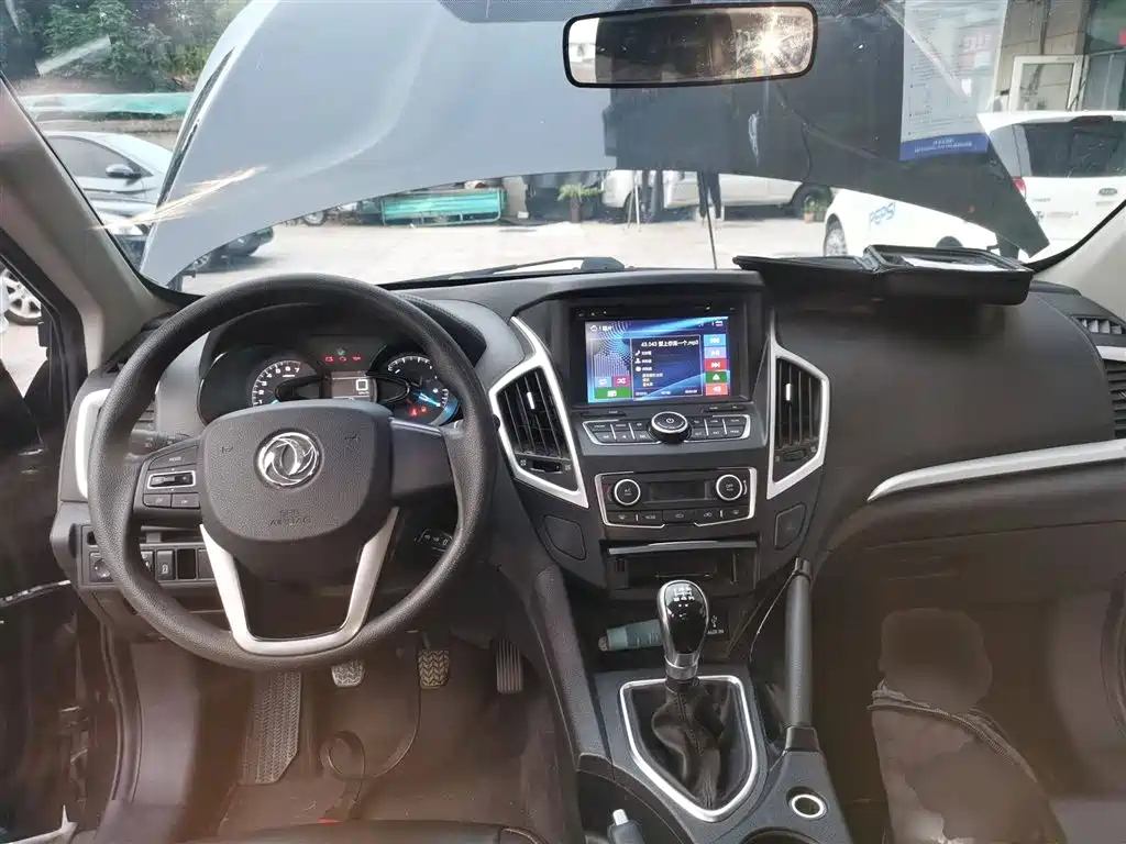 DONGFENG AEOLUS AX7 2016