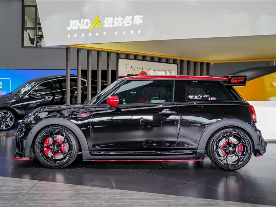 MINI JCW 2022