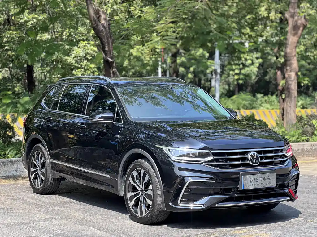 VOLKSWAGEN TIGUAN L 2022