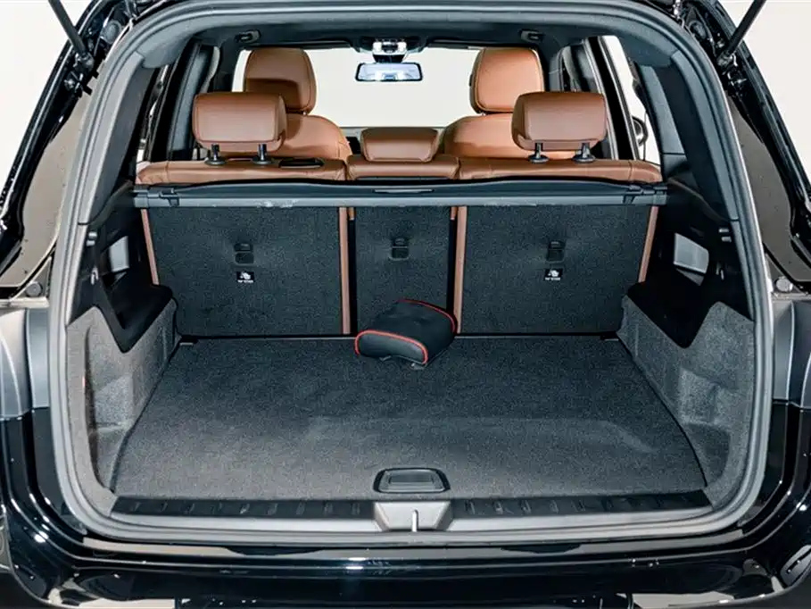MERCEDES BENZ GLB 2023