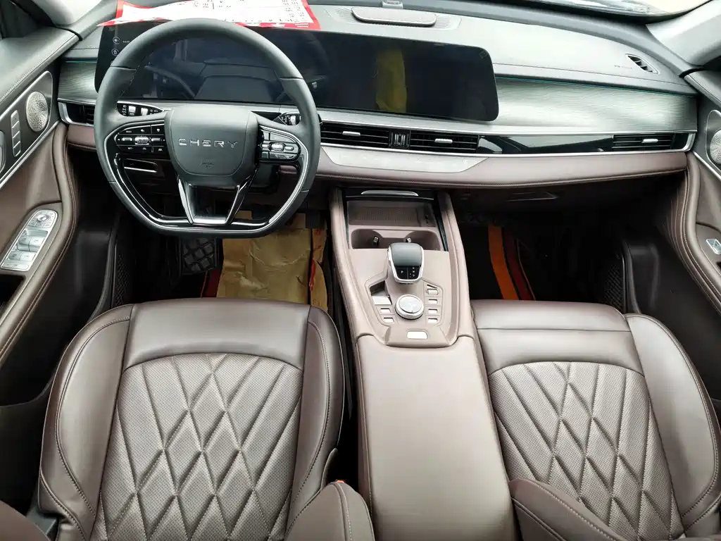 CHERY TIGGO 8 PRO 2024