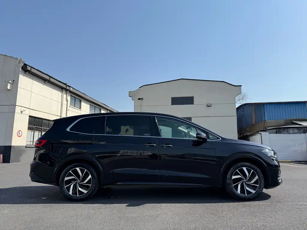 VOLKSWAGEN VILORAN 2020