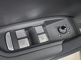 AUDI Q5L 2024 YEAR 40 TFSI LUXURY DYNAMIC 2024