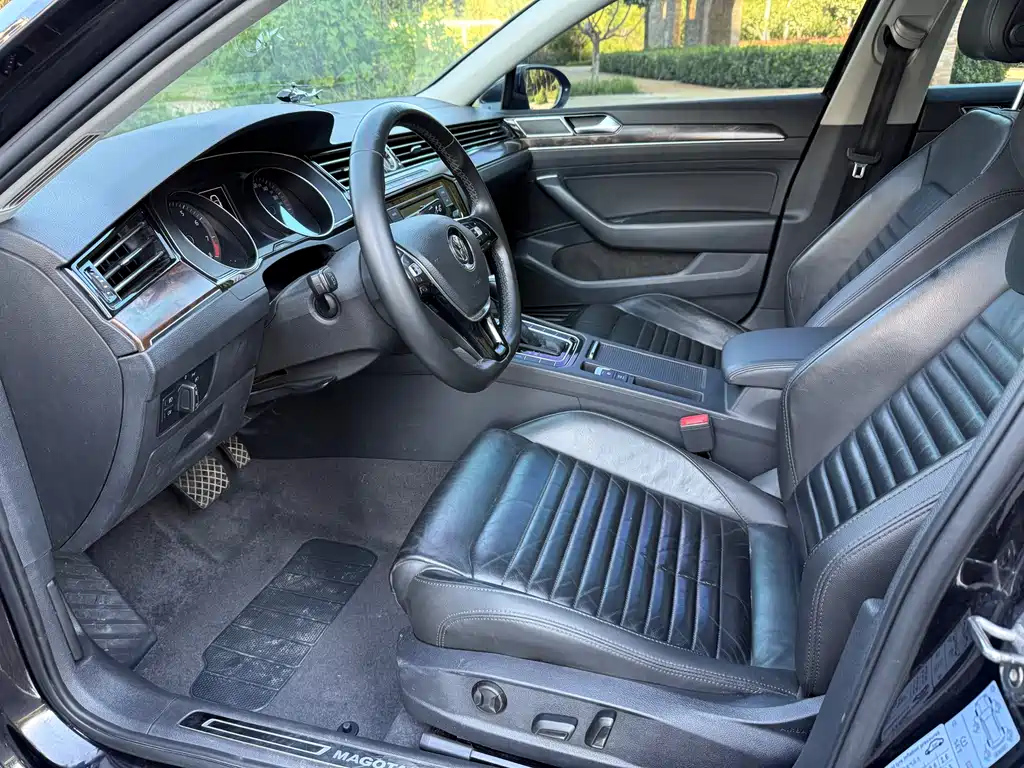 VOLKSWAGEN MAGOTAN 2018