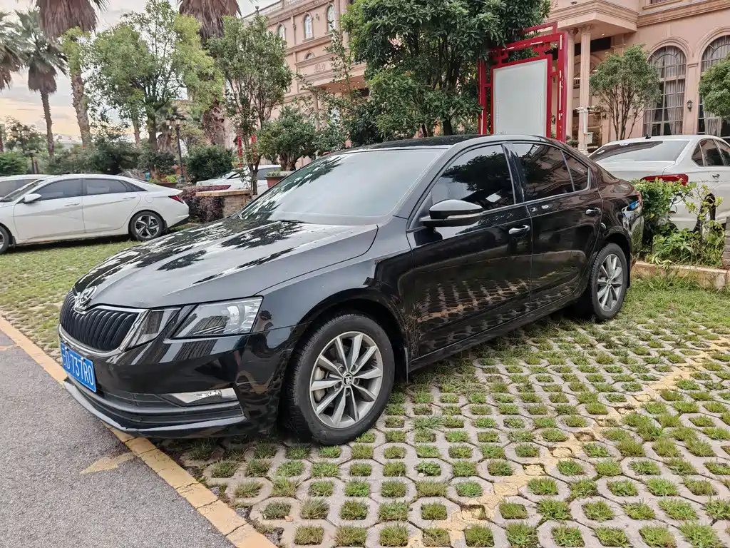 Аукционный лист SKODA OCTAVIA 2021