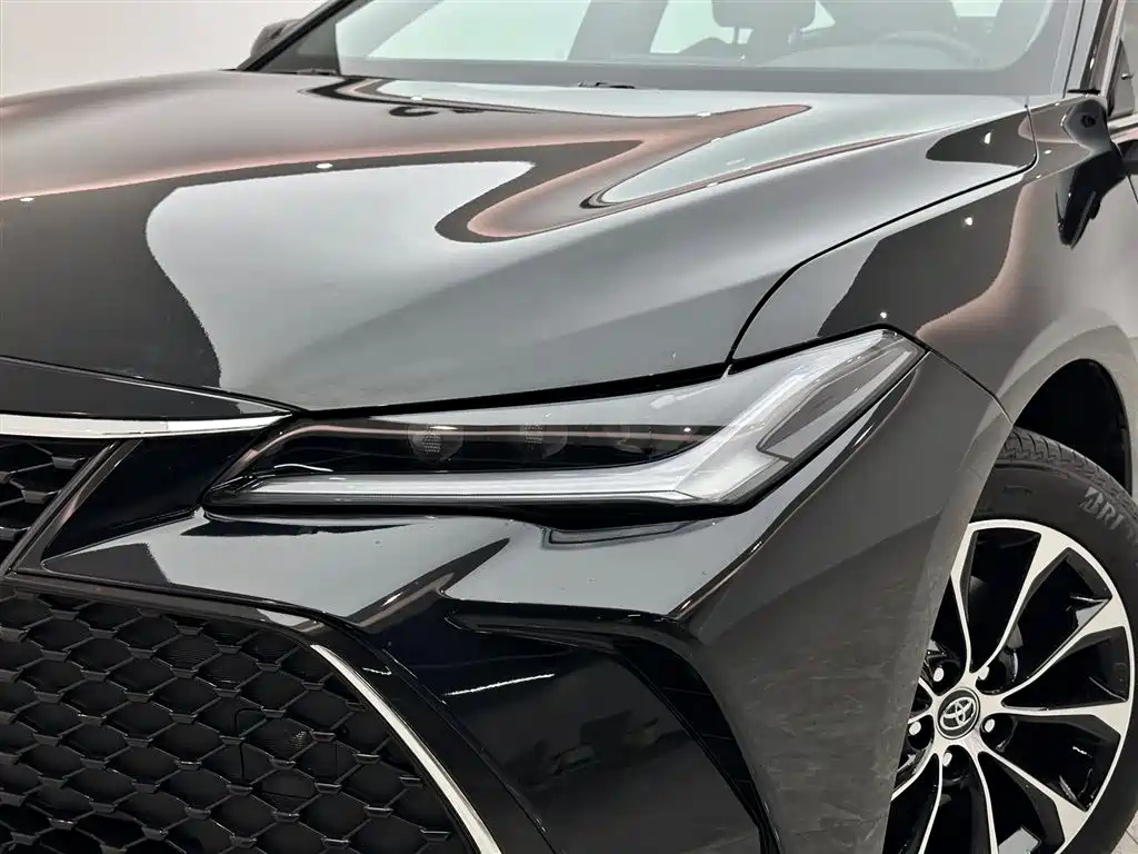 TOYOTA AVALON 2024