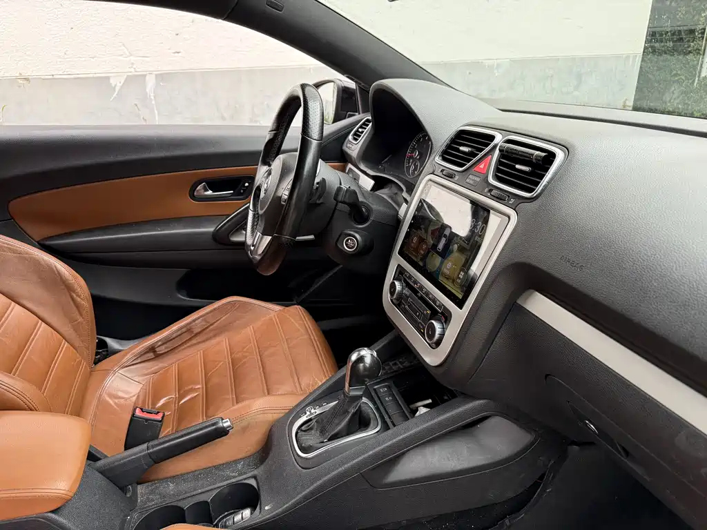 VOLKSWAGEN SCIROCCO 2011