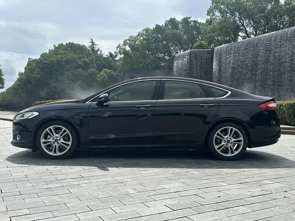FORD MONDEO 2013