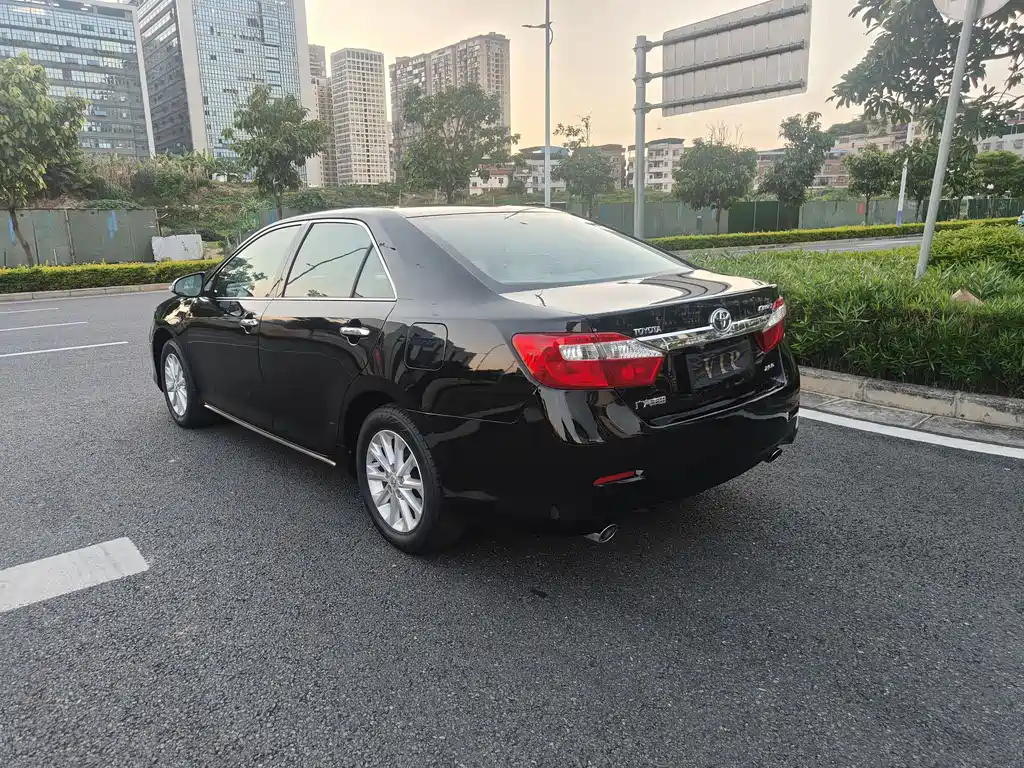 TOYOTA CAMRY 2013
