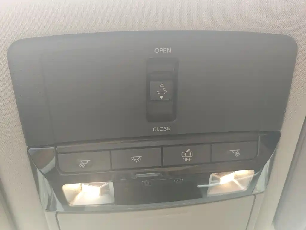 NISSAN TEANA 2023