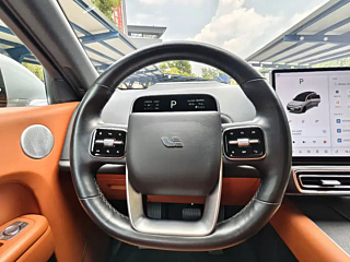 LI AUTO L8  2023 YEAR PRO 2023