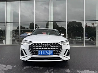 AUDI Q3 2024