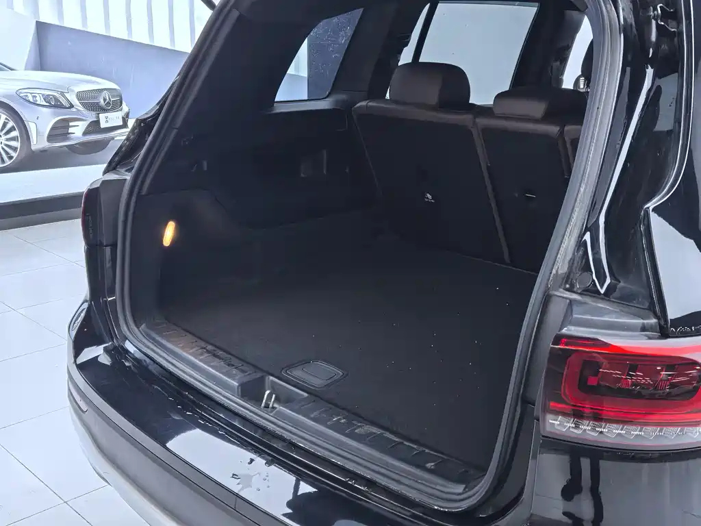 MERCEDES BENZ GLB 2022