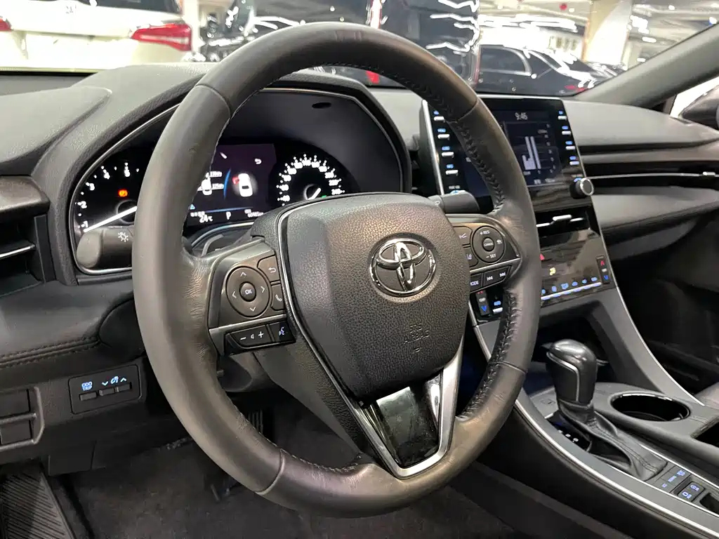 TOYOTA AVALON 2021