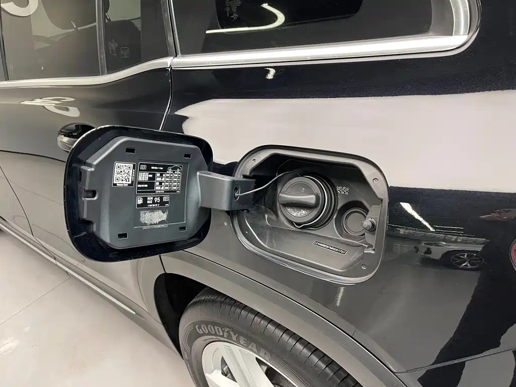 MERCEDES BENZ GLB 2021