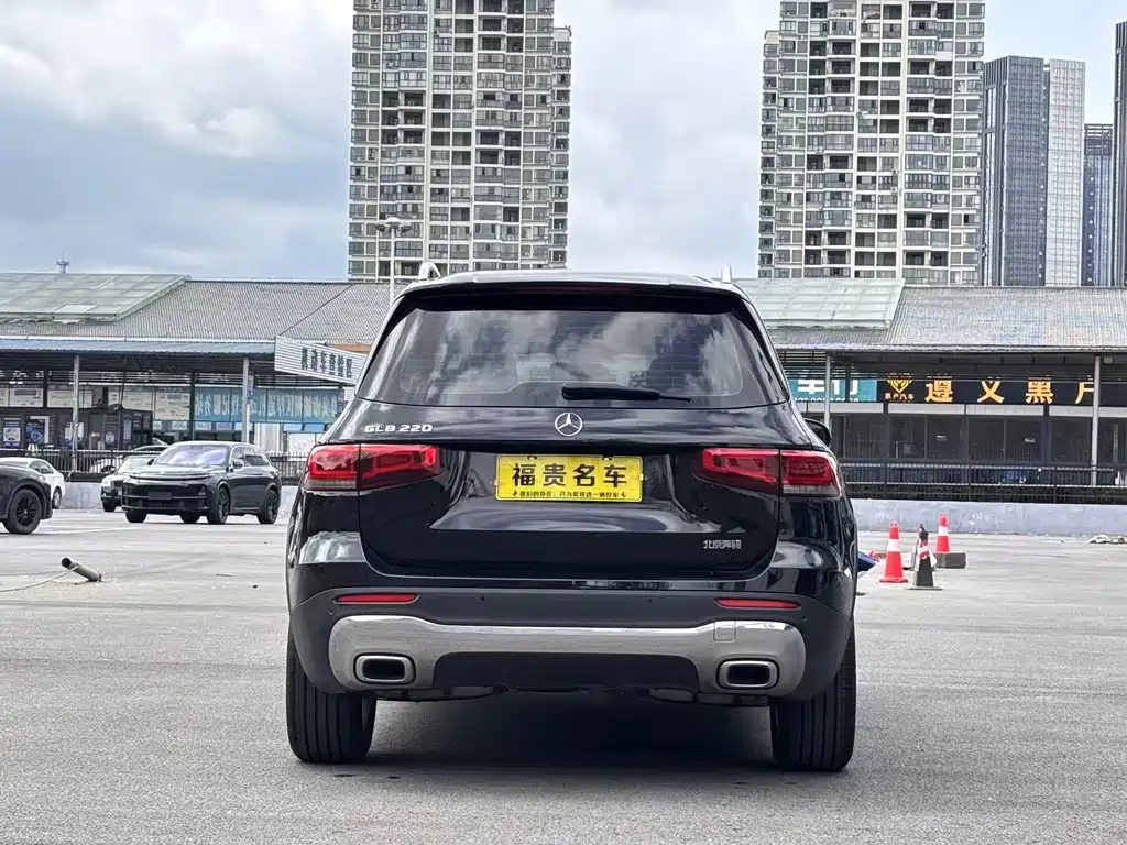 MERCEDES BENZ GLB 2022