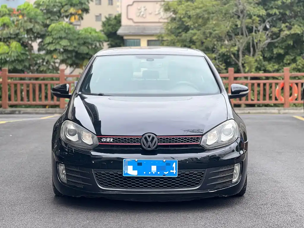 VOLKSWAGEN GOLF GTI 2013
