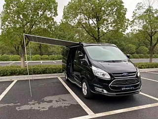 FORD TOUREO 2022