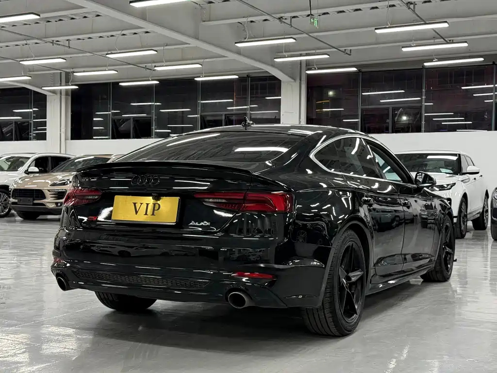 AUDI A5 2017