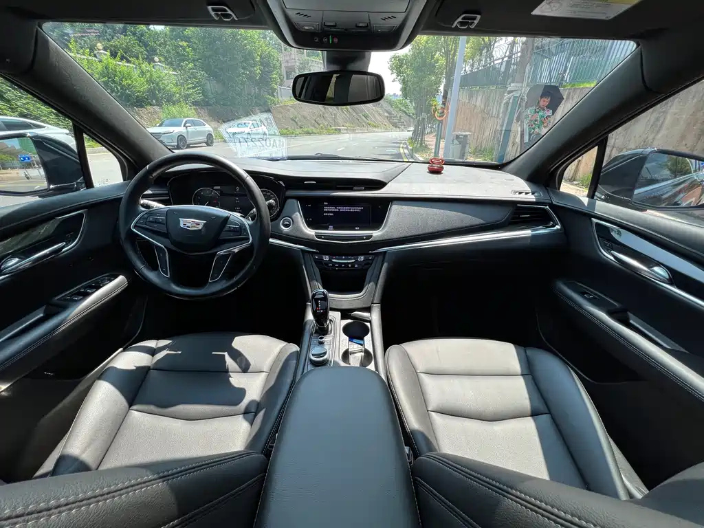 CADILLAC XT5 2020