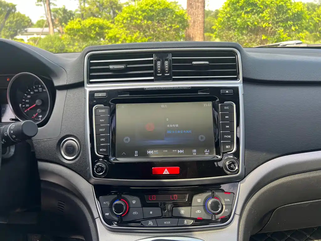 HAVAL M6 2017