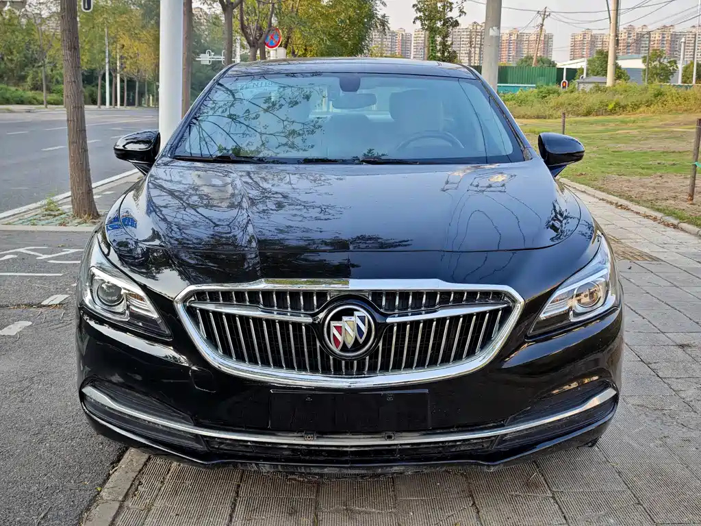 BUICK LACROSSE 2017