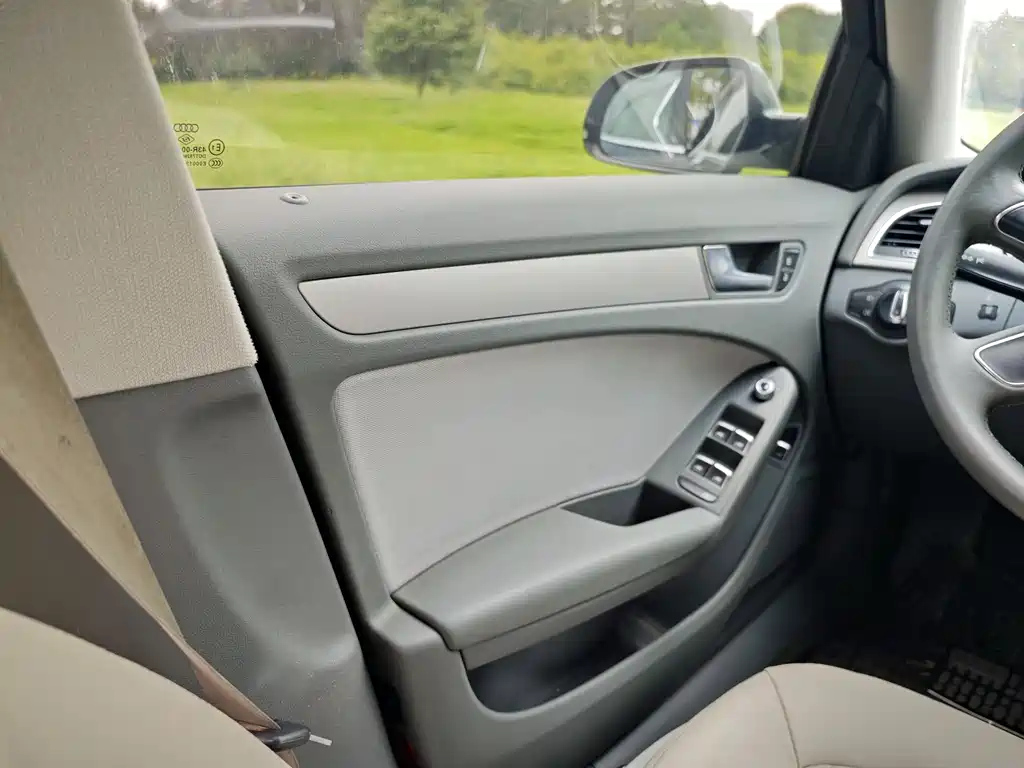AUDI A4L 2013