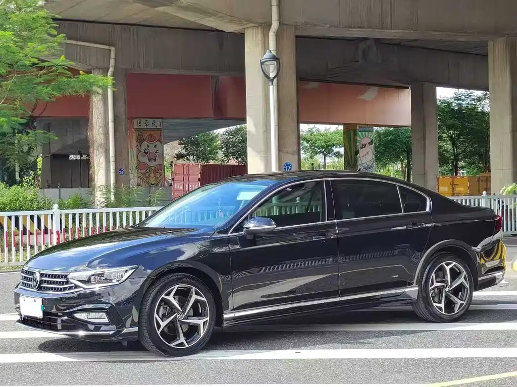 Аукционный лист VOLKSWAGEN MAGOTAN 2023