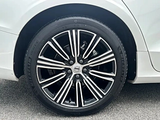 VOLVO S60  2021 YEAR T4  DELUXE EDITION 2021