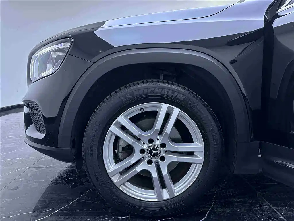 MERCEDES BENZ GLB 2022