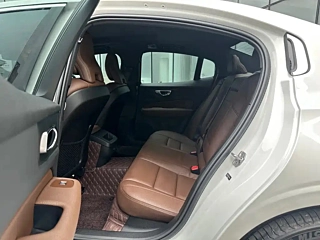 VOLVO S60  2021 YEAR T4  DELUXE EDITION 2021