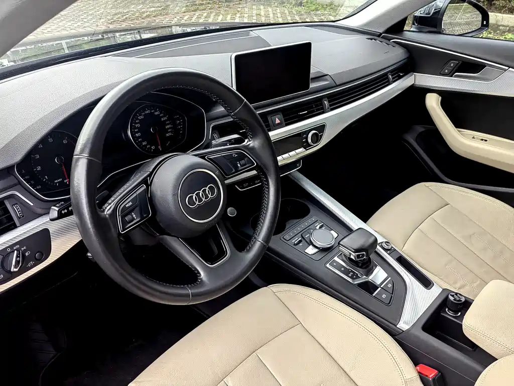 AUDI A4L 2017